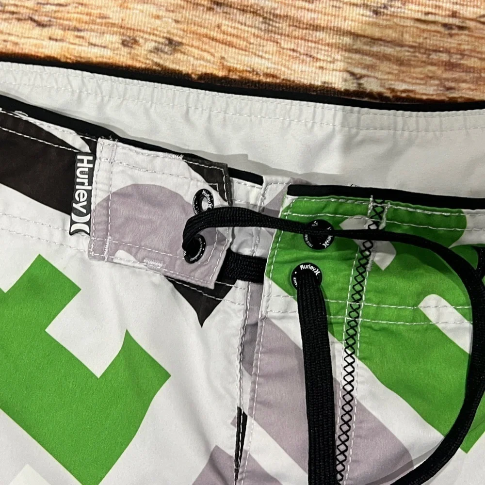 Hurley Board Shorts Mens Swim Surfer Swim Suit Geometric Pattern Summer